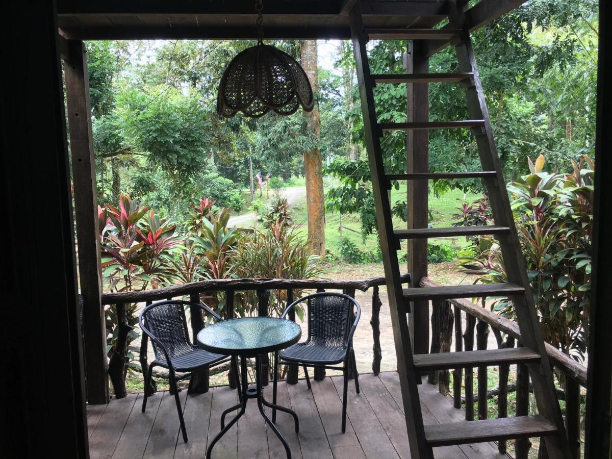 קולים Rustic Chalet - Dahlia N Mawar At Sedim Vista מראה חיצוני תמונה